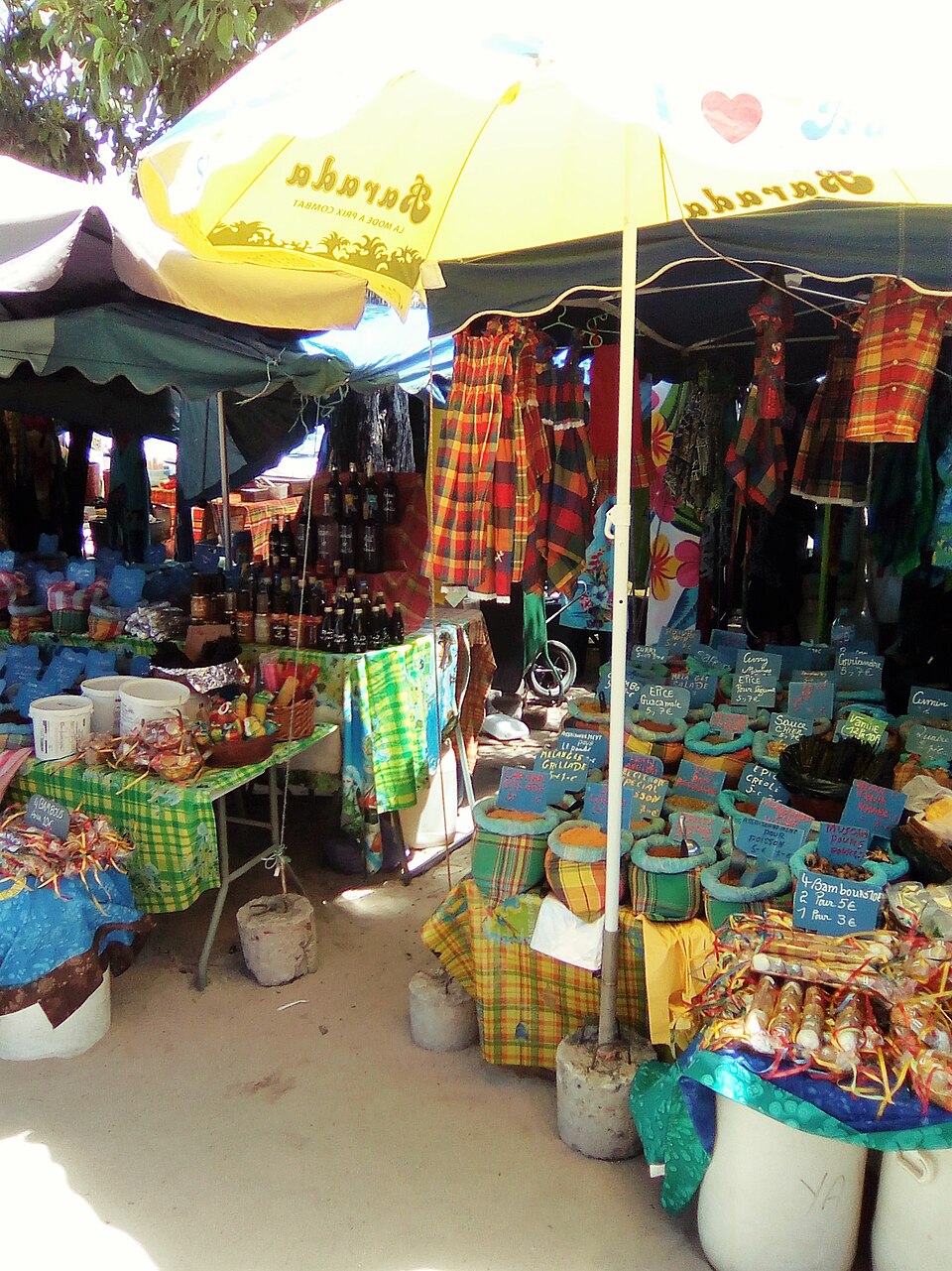 Épices et marché à Sainte-Anne